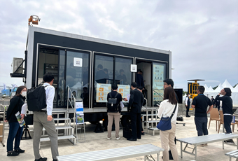 仮設空間を利用する無人店舗システム 